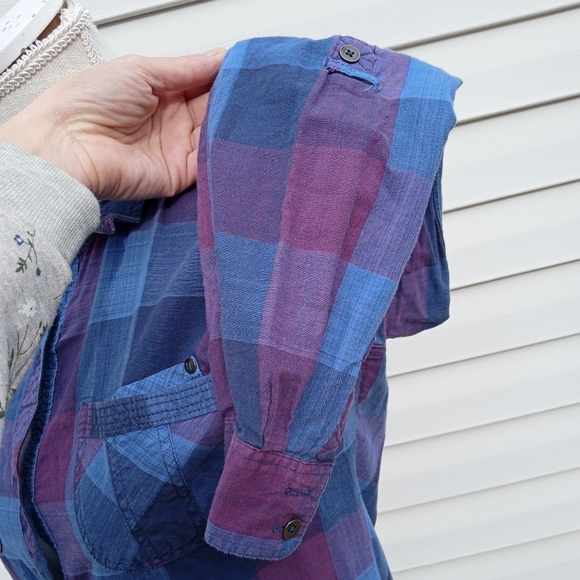 🪻Small Blue and Purple Plaid Cozy Button Up Blouse, Great Condition! Vibrant! - Picture 8 of 9